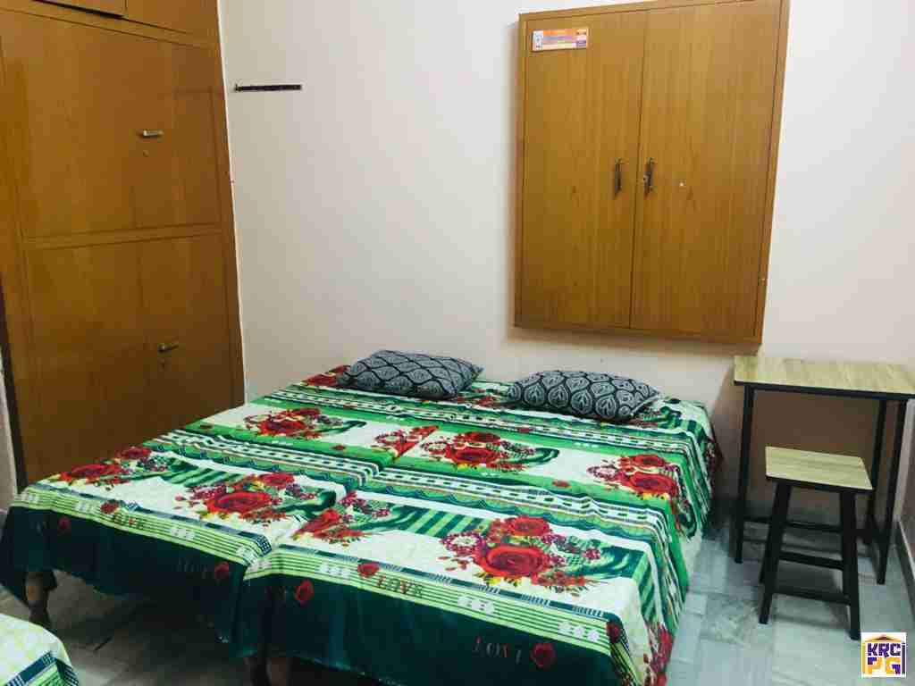 Boys-hostel-in-jaipur-pg-nearby-pg-for-working-males--pg-for-students-