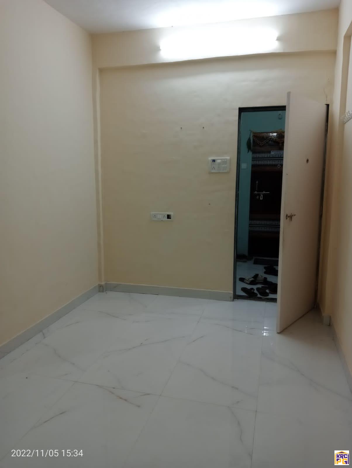 PG-in-Versova-with-Wifi--Mattress--Gas--Utensils-facility